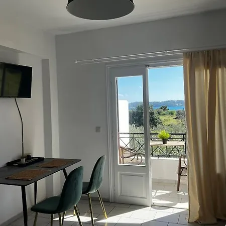 εξοχικό διαμέρισμα με θέα θάλασσα και βουνό! πετροθάλασσα, Petrothalassa Apartmán